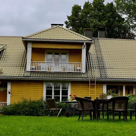 Valkolan Kartano, Vanha Tupa Hankasalmi